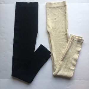 NWOT 2 pair of leggings Size M/L
